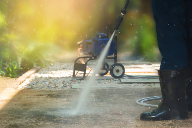 Best Driveway Pressure Washing  in Claremont, CA